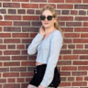 Meet your Posher, Nicole